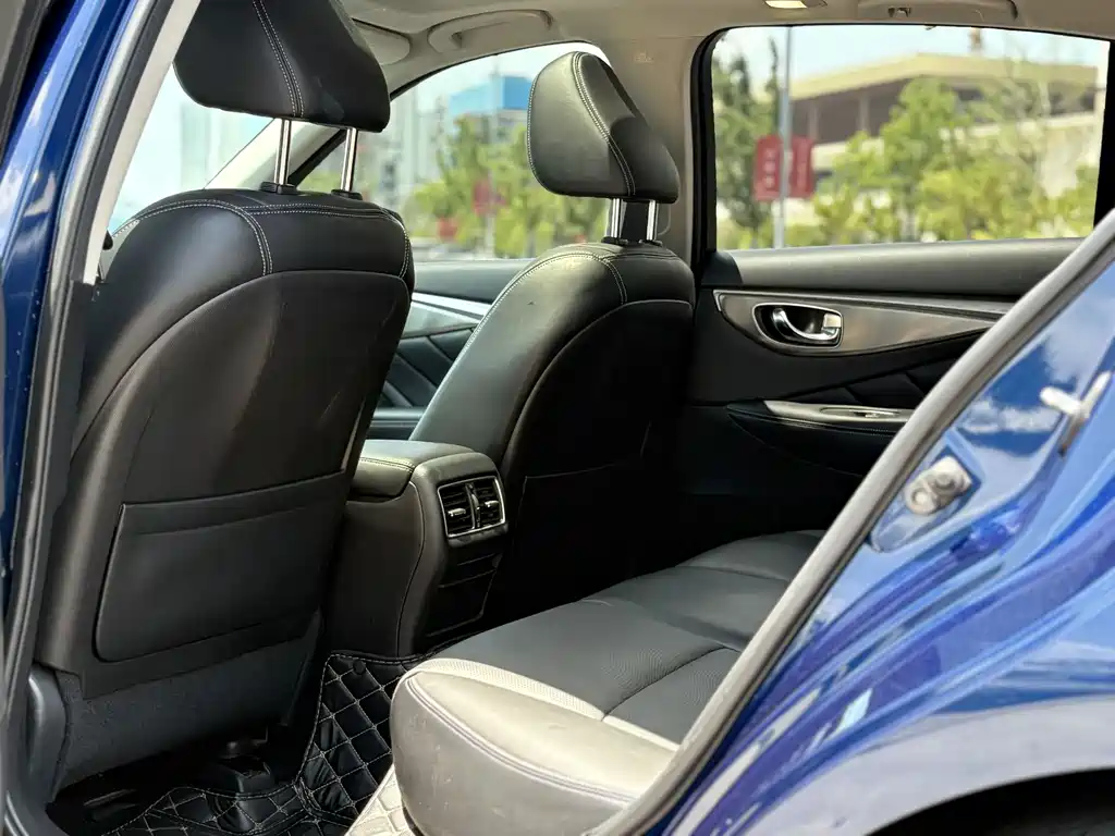 Infiniti Q50L 2022 2.0T