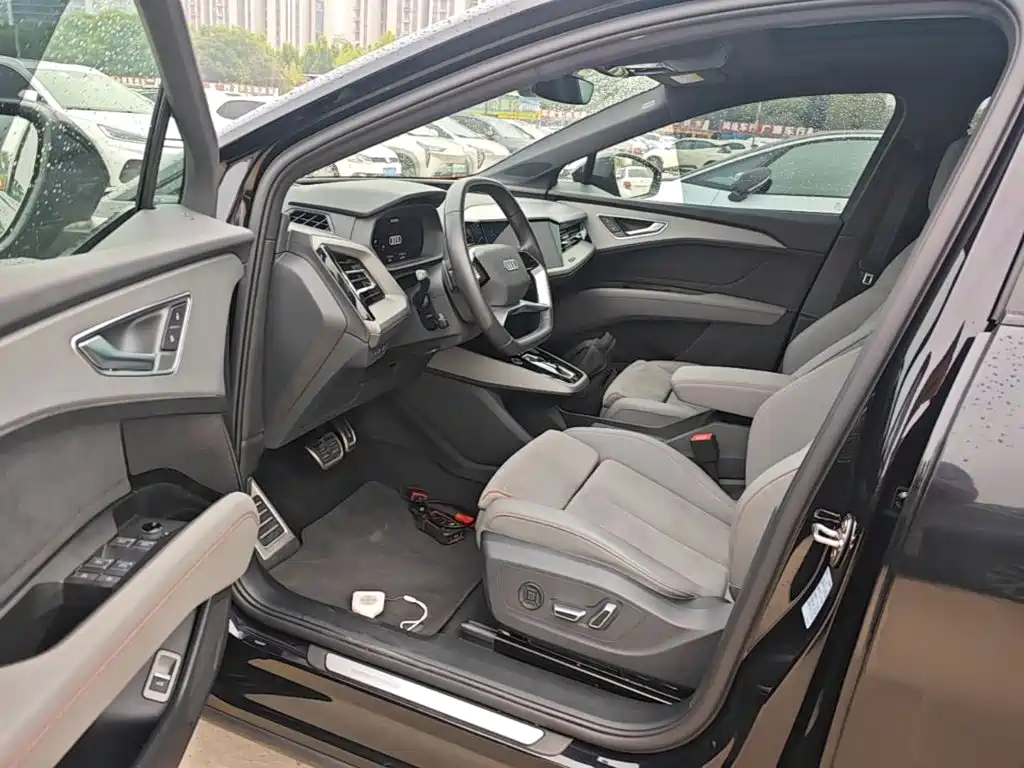 Audi Q5 e-tron — миниатюра 16