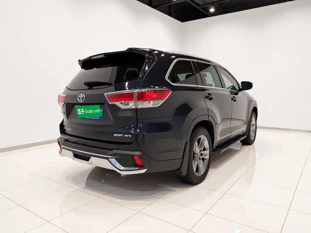 Toyota Highlander — миниатюра 6
