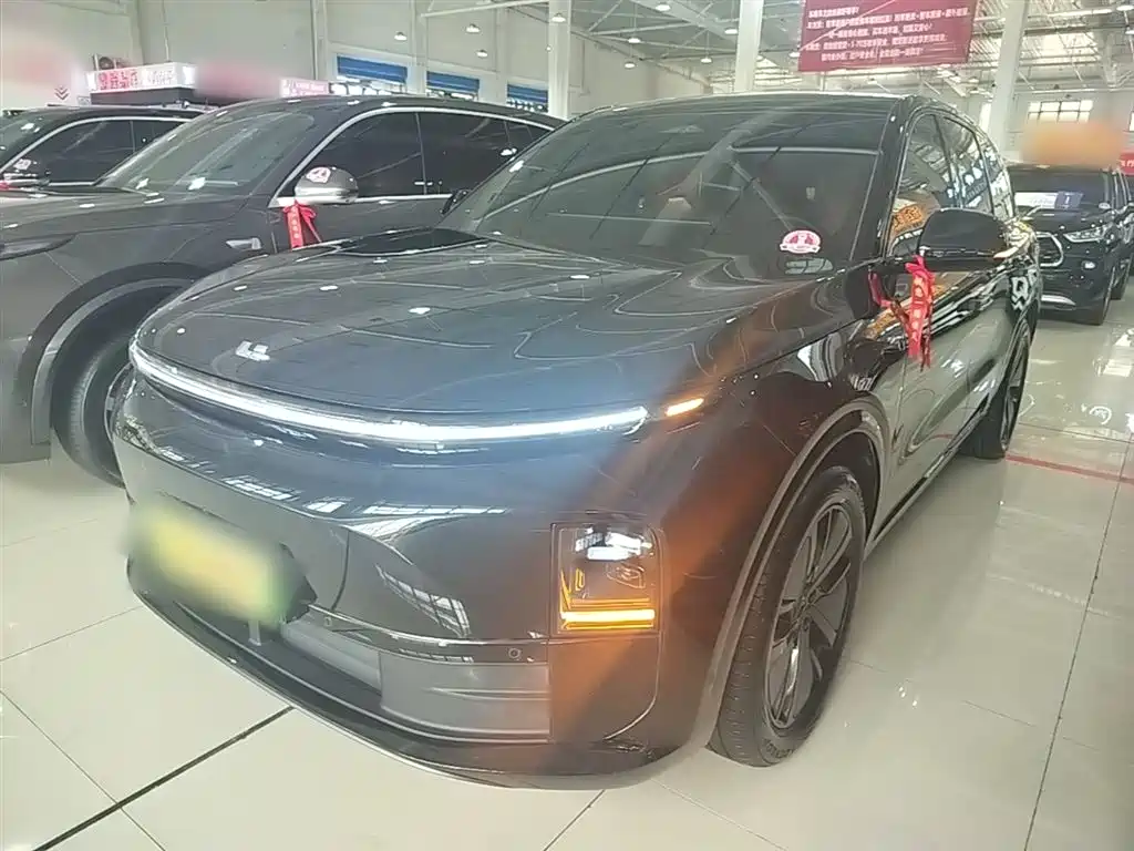 Li Auto Li L6 2025