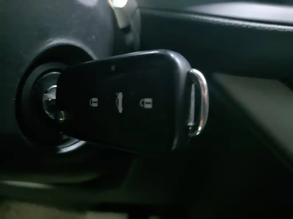 Roewe 360 — миниатюра 9