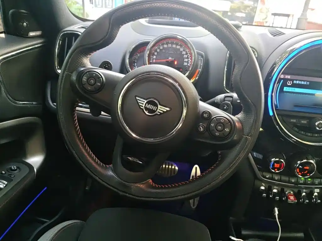 MINI Mini JCW Countryman — миниатюра 6