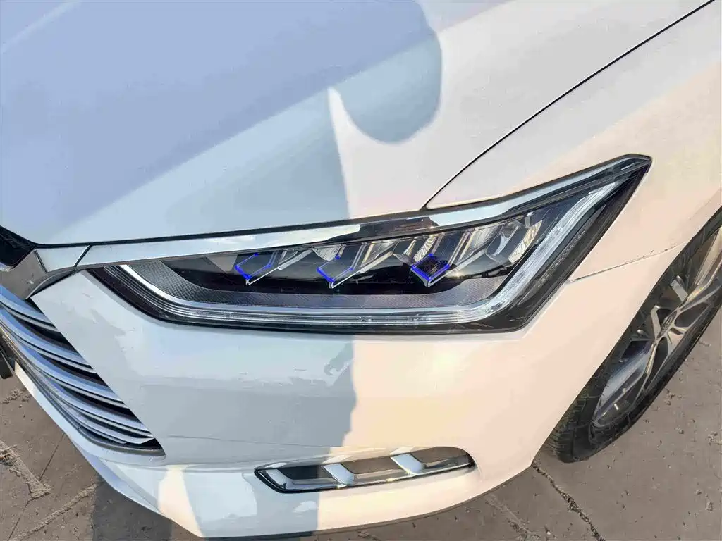 BYD Qin Pro NEV — миниатюра 15