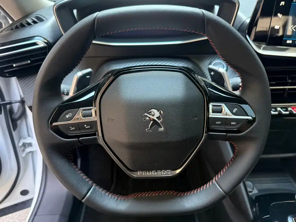 Peugeot 2008 — миниатюра 11