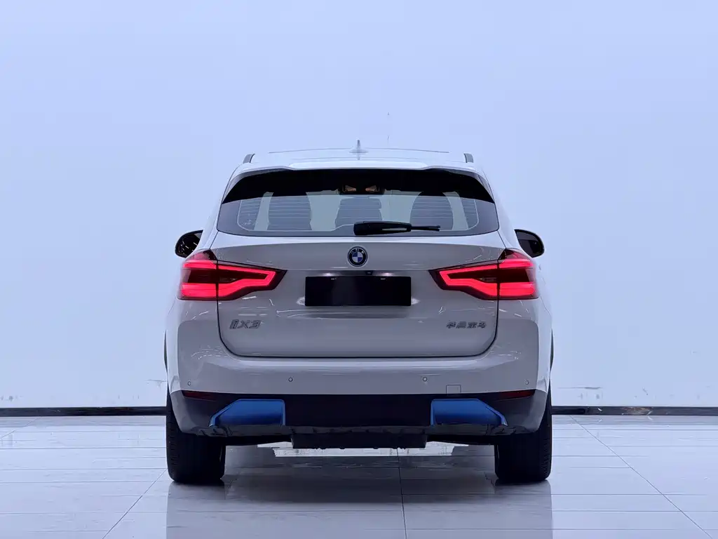 BMW iX3 — миниатюра 18