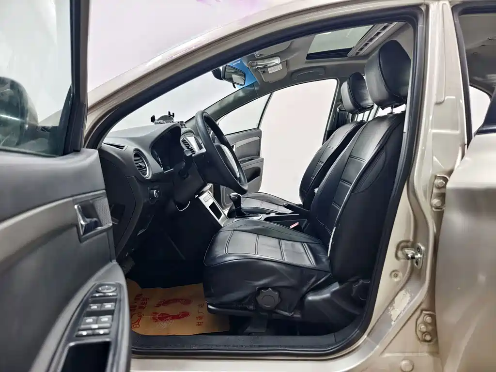 Roewe 350 — миниатюра 11