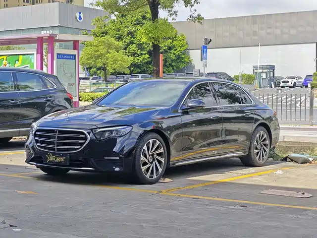 MERCEDES-BENZ  E CLASS 2024