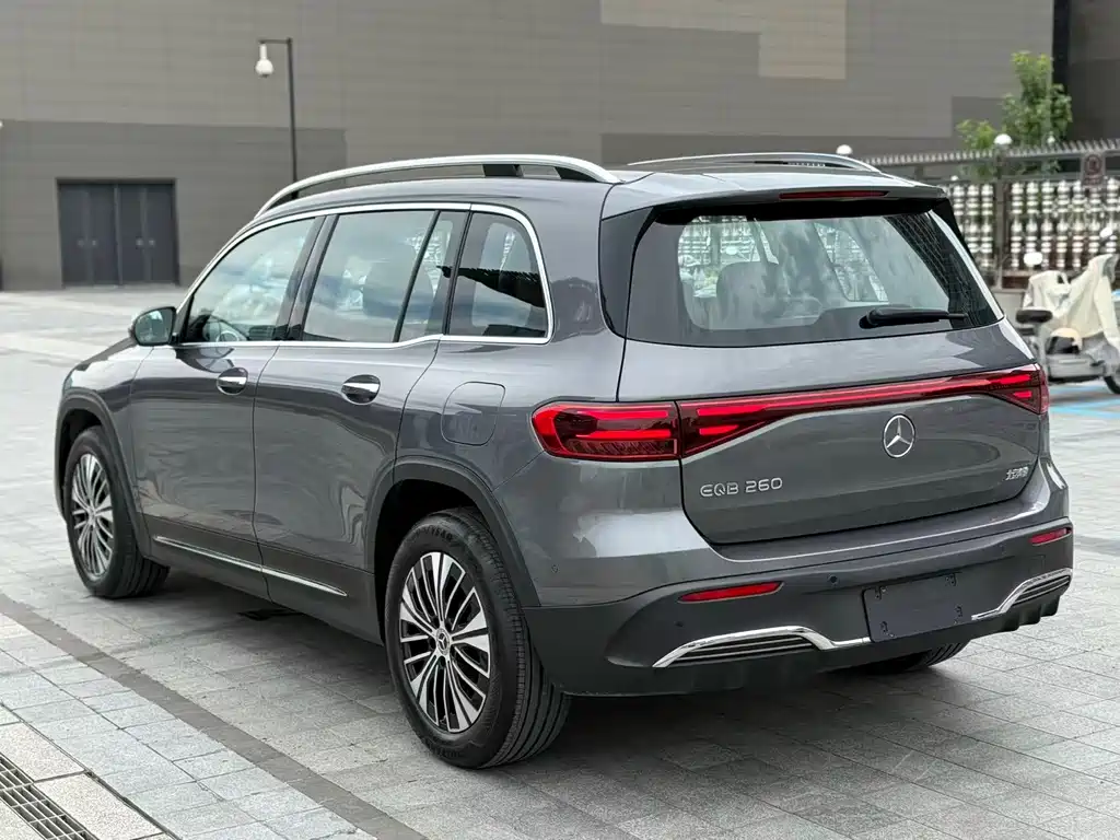 Mercedes-Benz EQB 2025 EQB 260