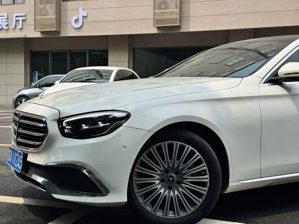 Mercedes-Benz E-Class E 2023 E 300 L Luxury