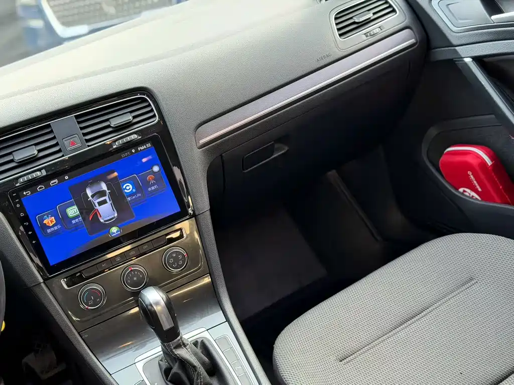 Volkswagen Golf — миниатюра 5