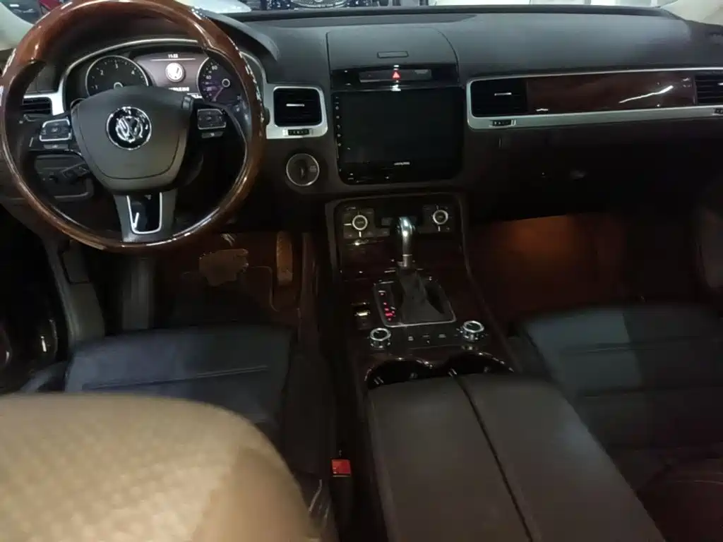 Volkswagen Touareg — миниатюра 10
