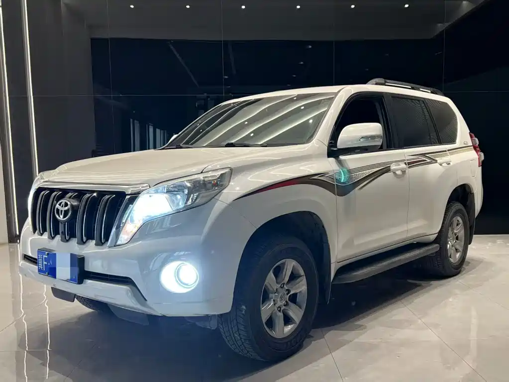 Toyota Prado 2016