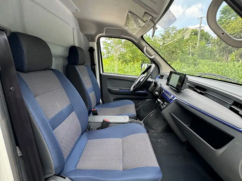 Dongfeng EM27 — миниатюра 7