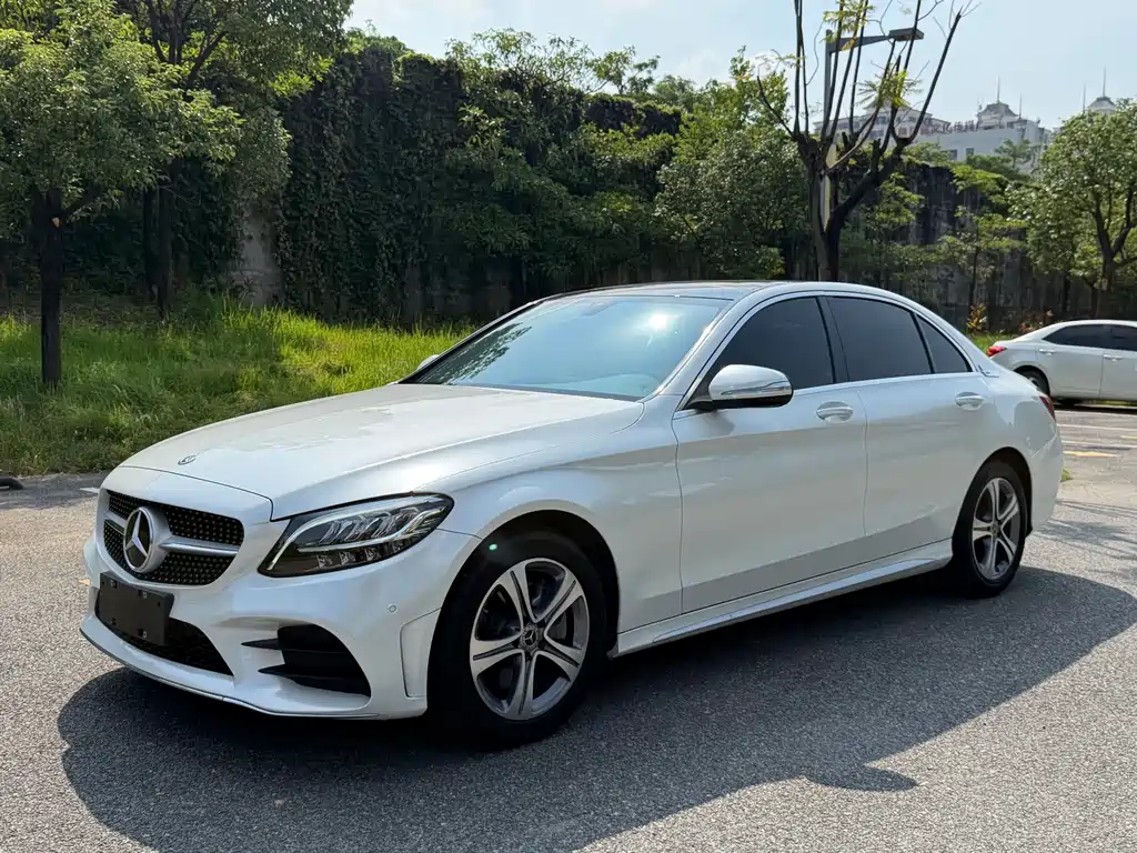 Mercedes-Benz C-Class — миниатюра 2