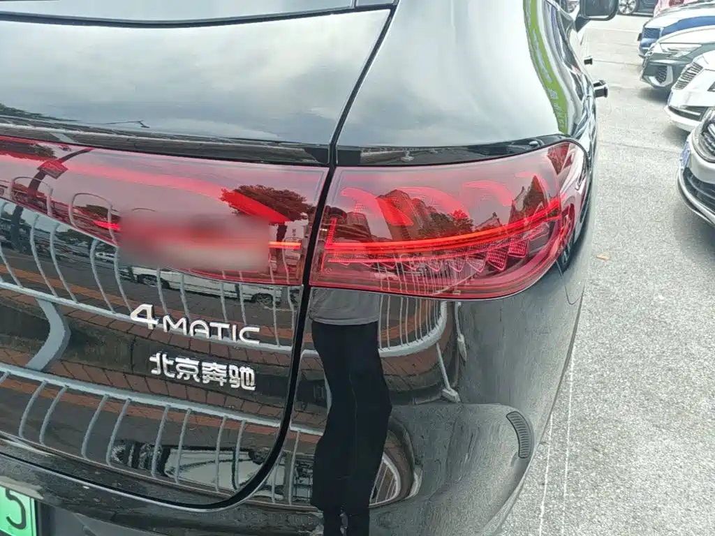 Mercedes-Benz EQE SUV — миниатюра 8