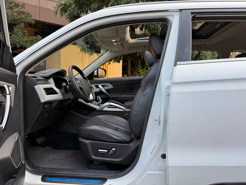 Geely Boyue — миниатюра 6