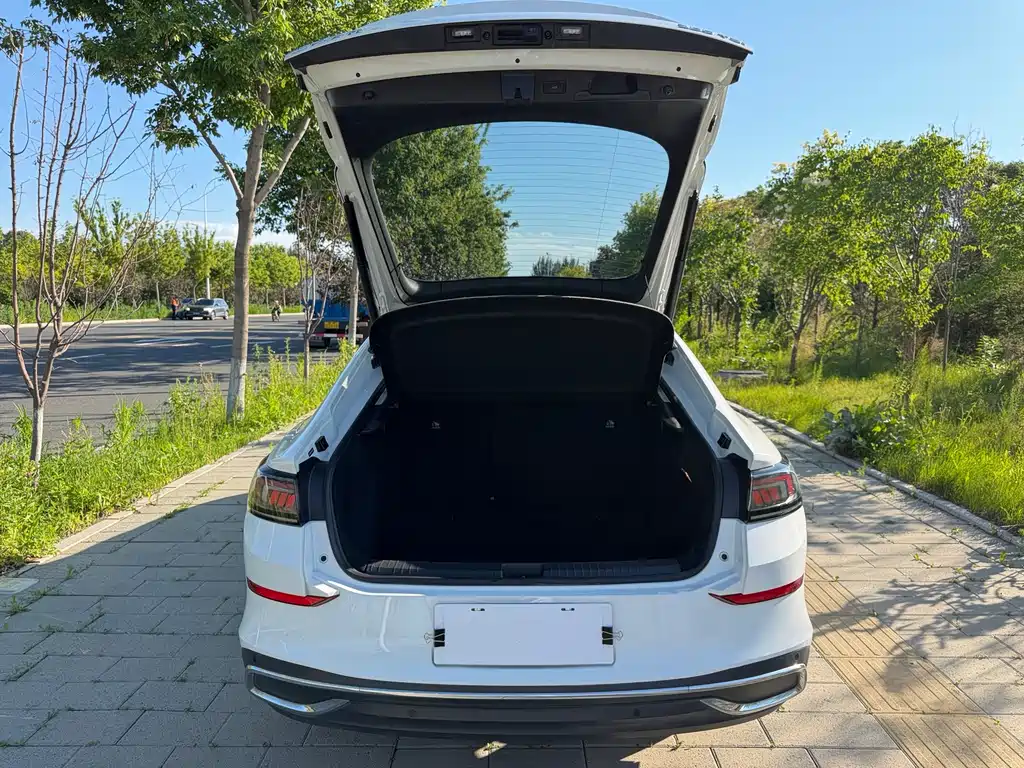 Volkswagen Lamando Lamando L 280TSI DSG Cool Hot Edition, фото 21