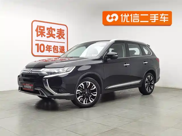 MITSUBISHI OUTLANDER
