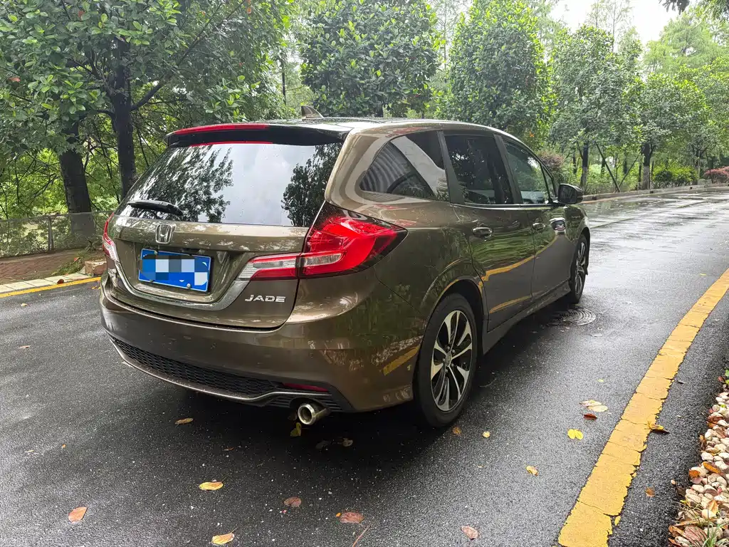 Honda Jade 2017 1.8L AT Comfort 5 мест