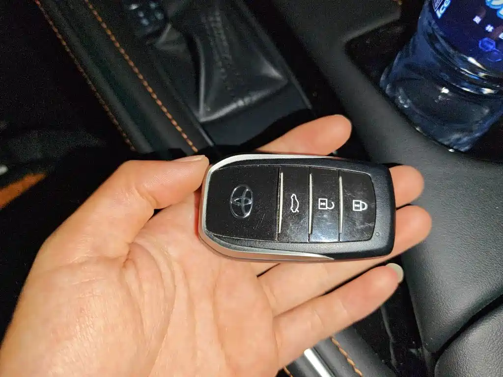 Toyota Avalon — миниатюра 12
