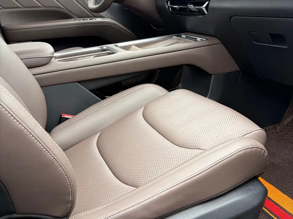 Wuling Xingguang 730 New Energy — миниатюра 25