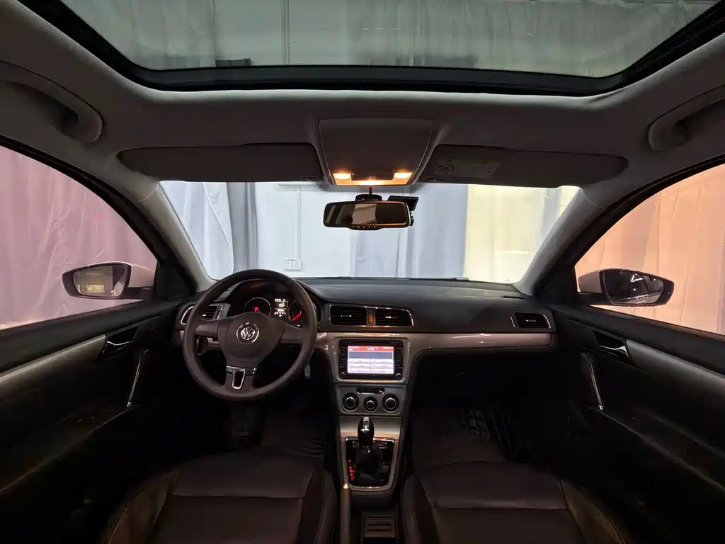 Volkswagen Lavida 2013 1.4TSI DSG Comfort