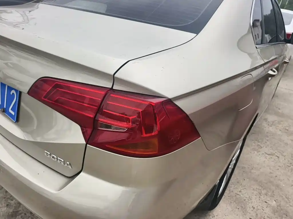 Volkswagen Bora — миниатюра 8