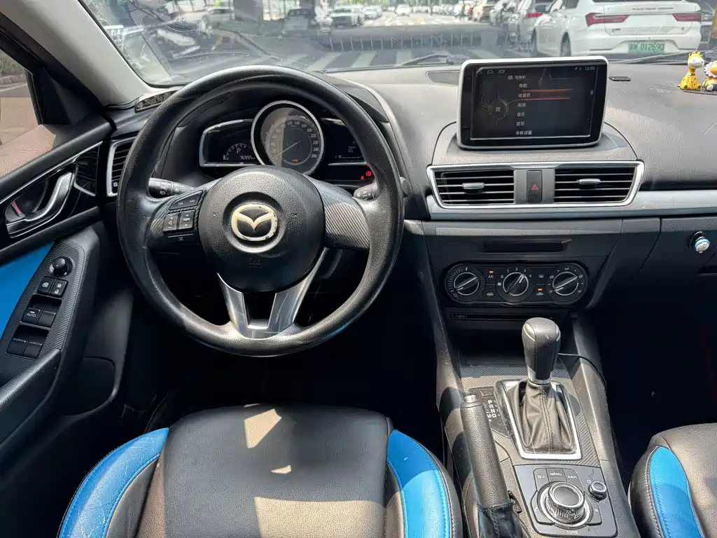 Mazda 3 Axela — миниатюра 13