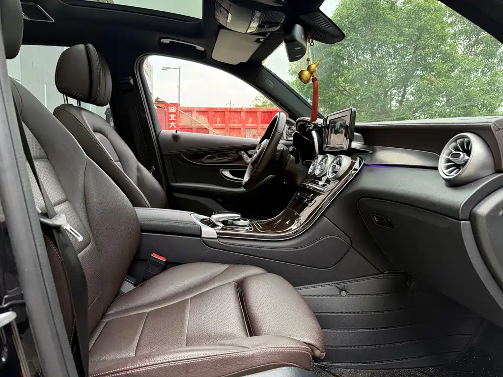 Mercedes-Benz GLC — миниатюра 12