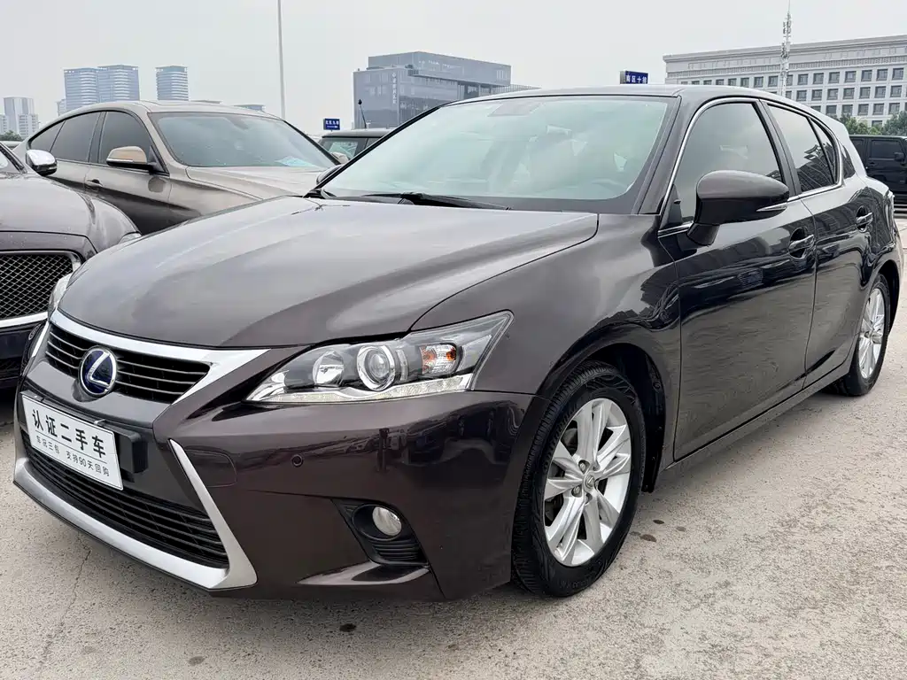 Lexus CT 2015