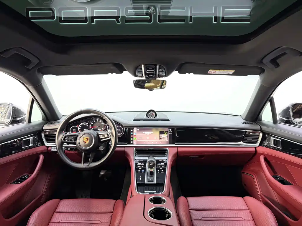 PORSCHE PANAMERA