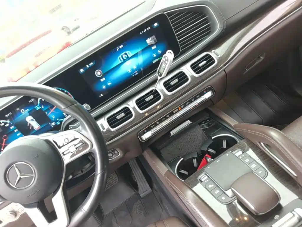Mercedes-Benz GLE (Import) — миниатюра 13