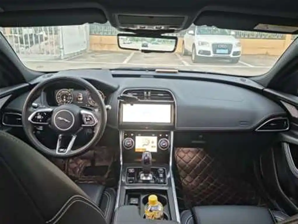 Jaguar XEL — миниатюра 6