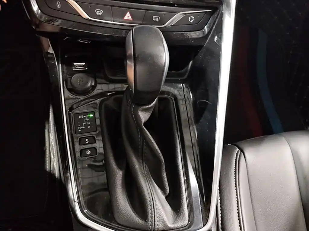 Peugeot 308 — миниатюра 14