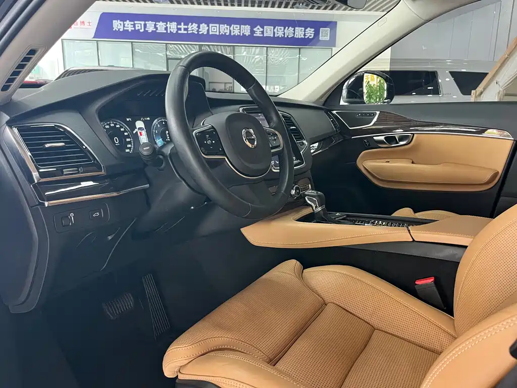 Volvo XC90 — миниатюра 6