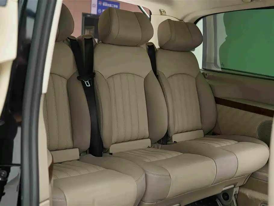 Mercedes-Benz Viano — миниатюра 26