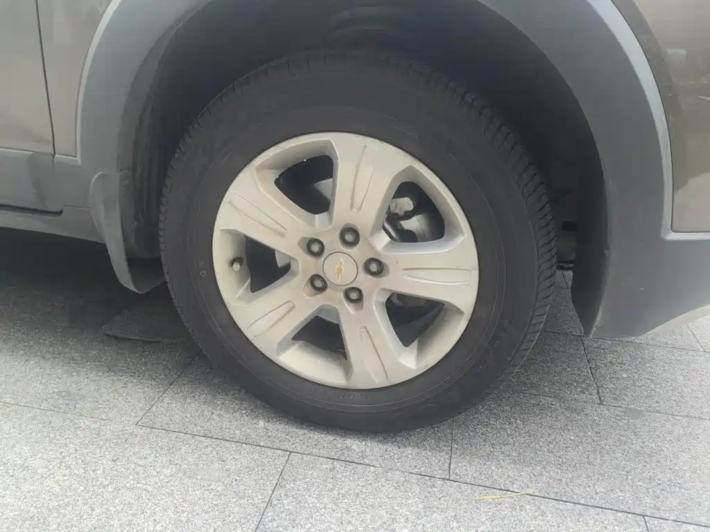 Chevrolet Captiva — миниатюра 25