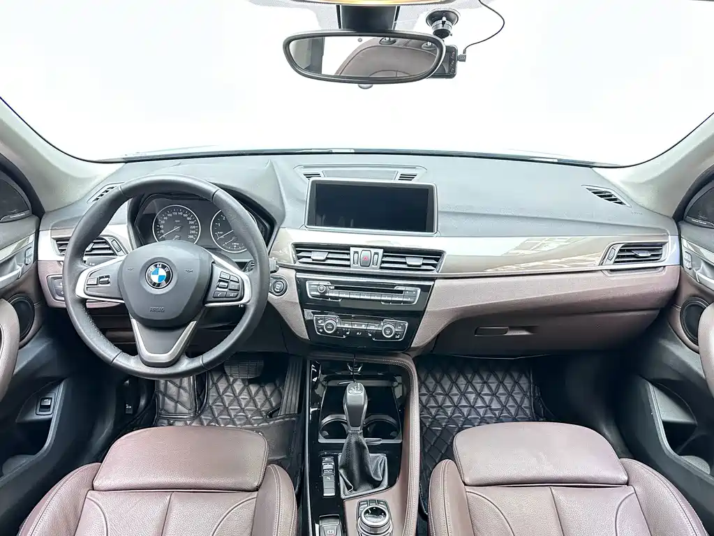 BMW X1 — миниатюра 14