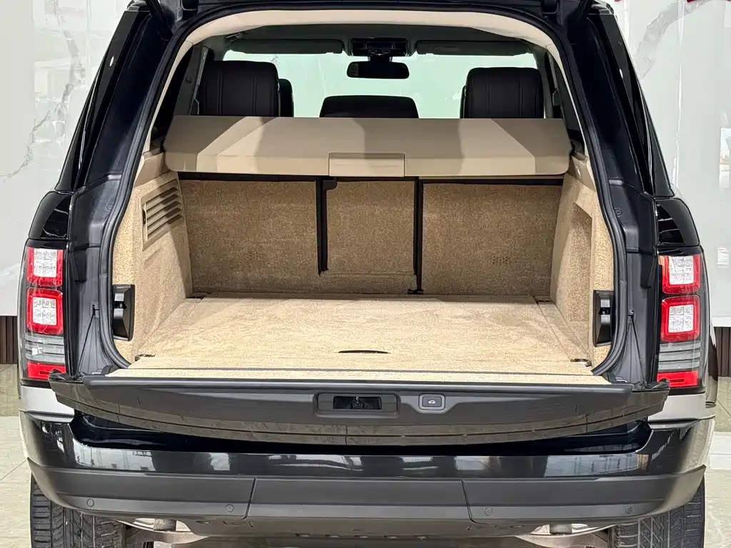 Land Rover Range Rover — миниатюра 21