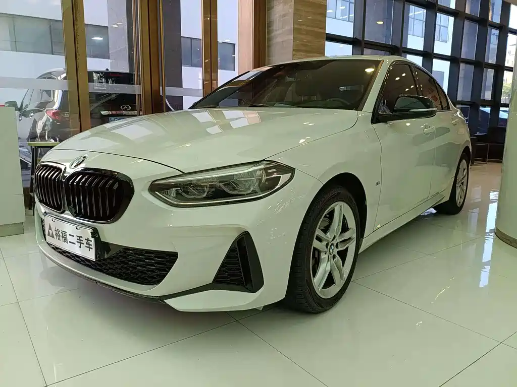 BMW 1 Series 2021