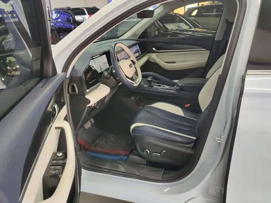 Geely Xingyue L — миниатюра 9