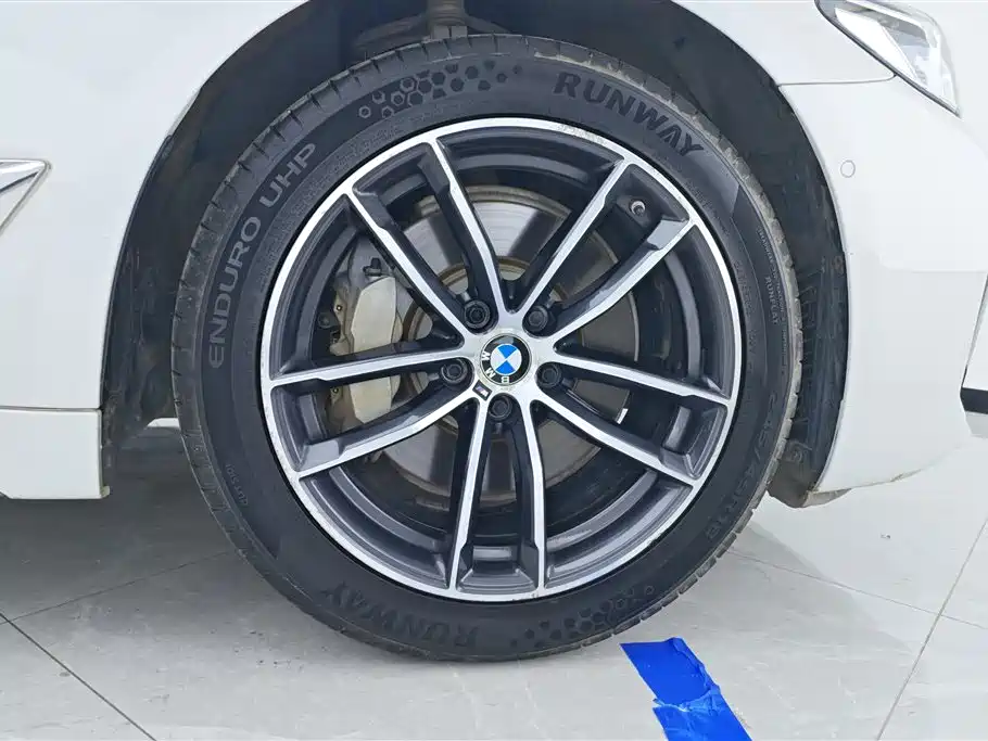BMW 5 Series 5 2022 535Le M Sport