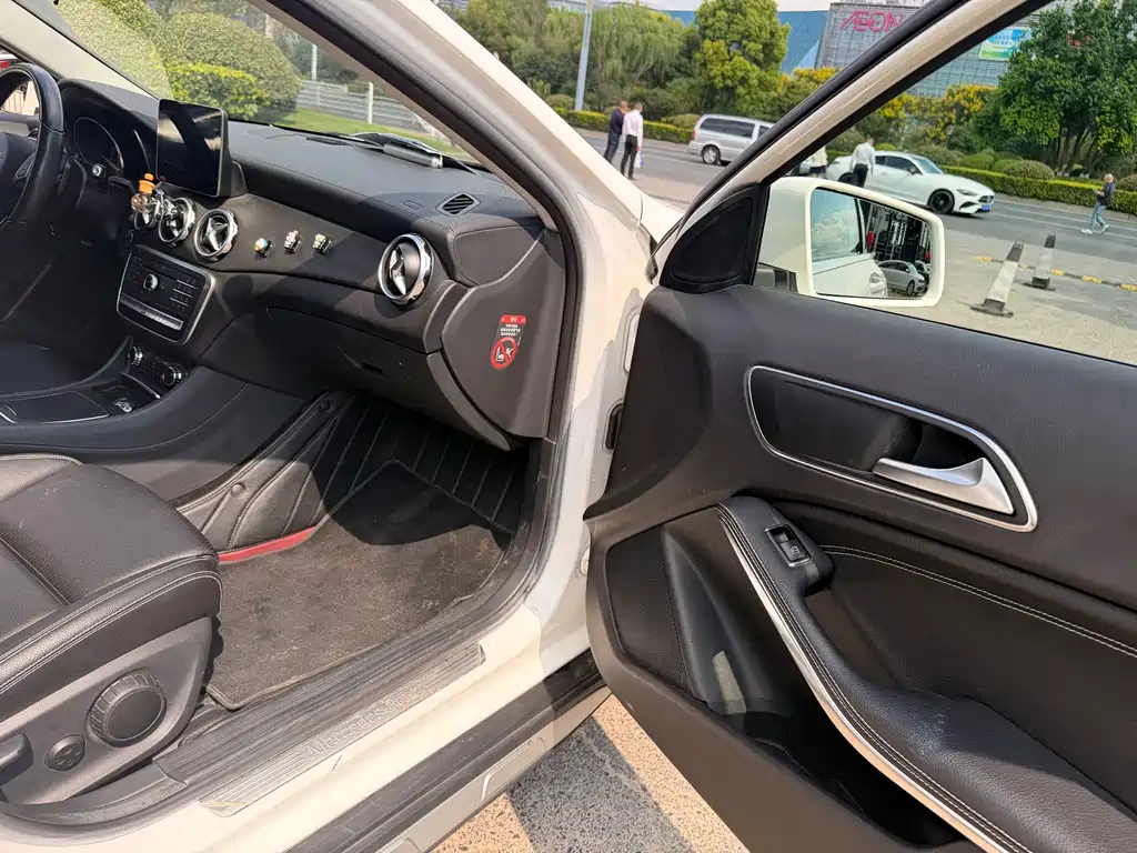 Mercedes-Benz GLA — миниатюра 7