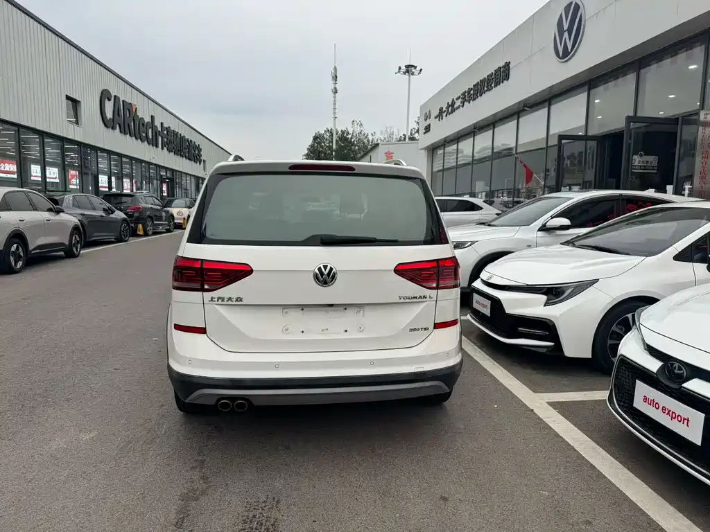 Volkswagen Touran — миниатюра 9