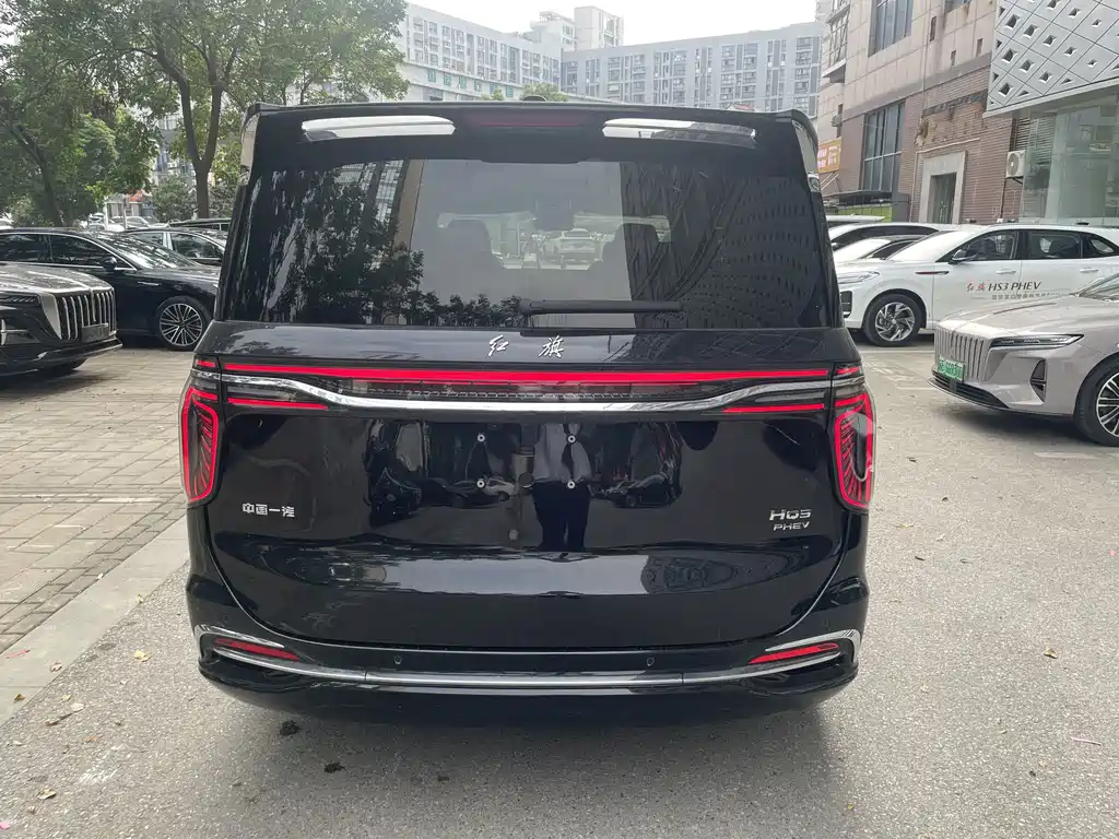 Hongqi Hongqi HQ9 PHEV — миниатюра 6