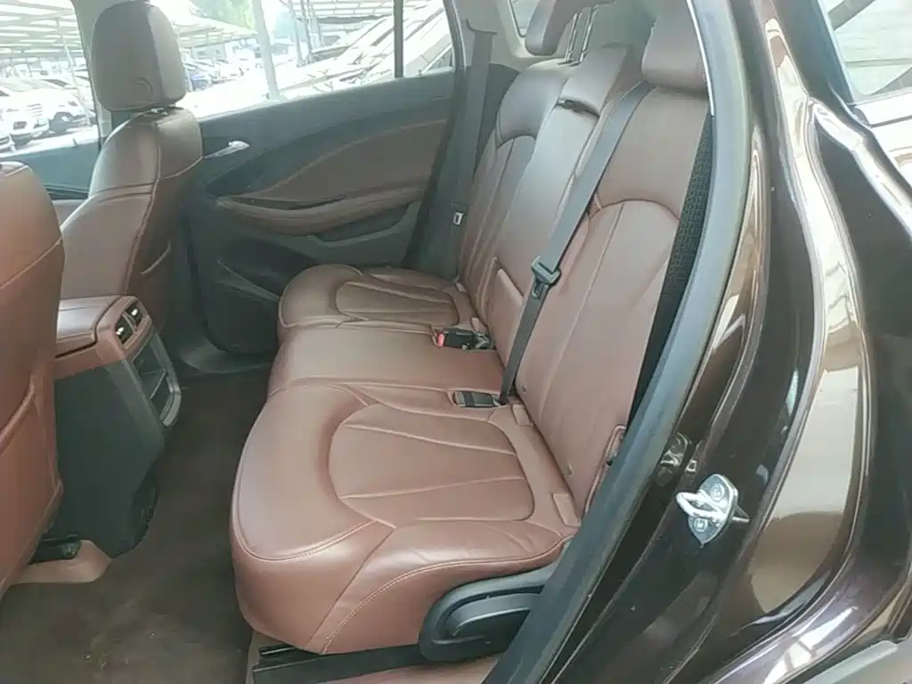 Buick Envision Plus — миниатюра 17