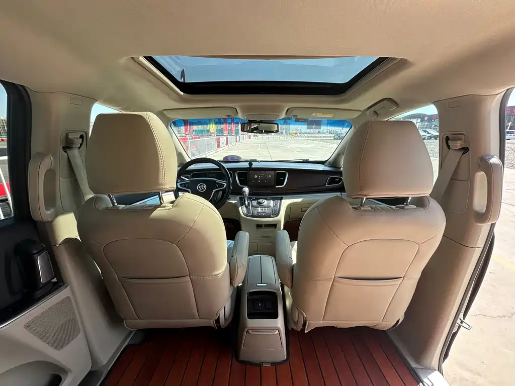 Buick GL8 2017 25S Luxury V