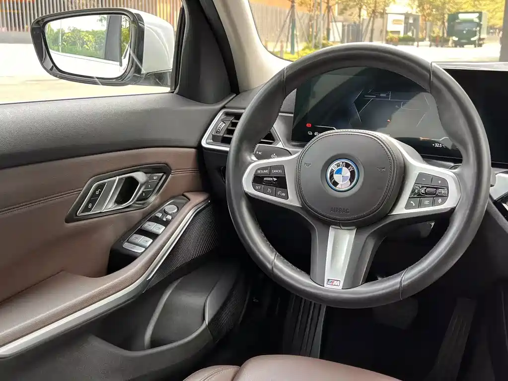 BMW i3 — миниатюра 14