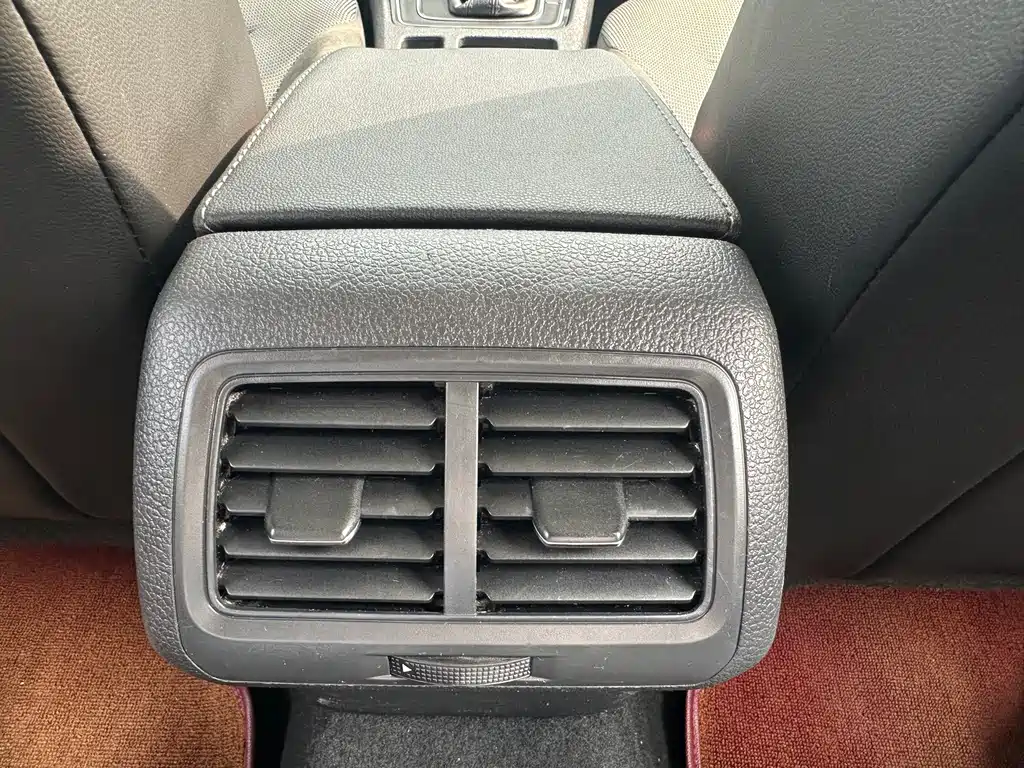 Volkswagen Golf — миниатюра 15