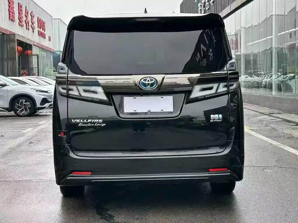 Toyota Vellfire — миниатюра 10